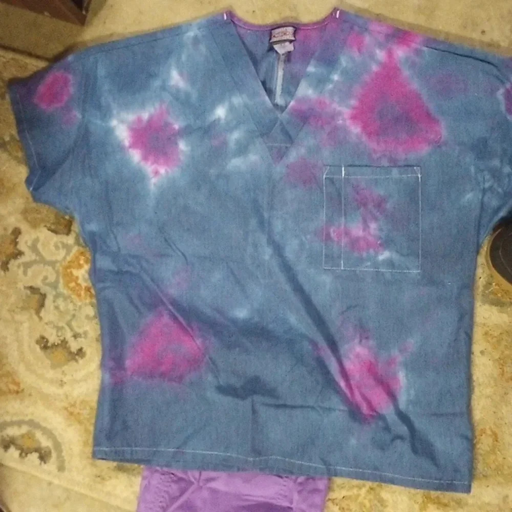 Set of scrubs koi purple sm petite pants and Cherokee tie dye top